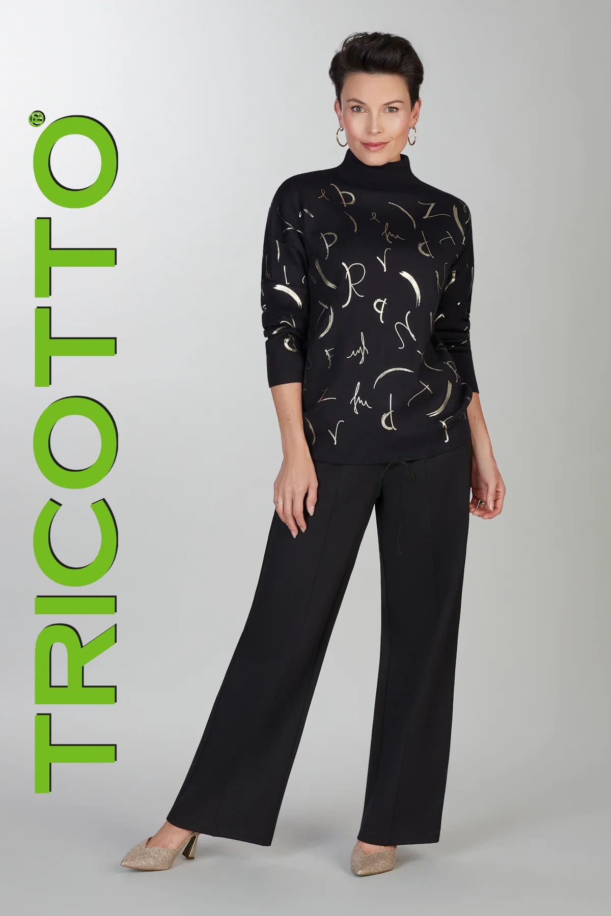 Sweater - Knit - T-334