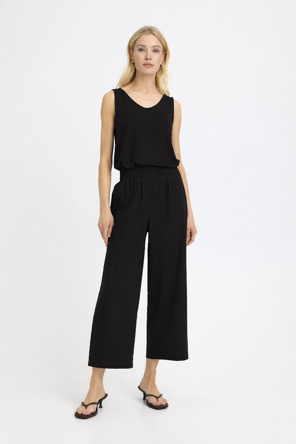 Trousers - B. Young - 20813083