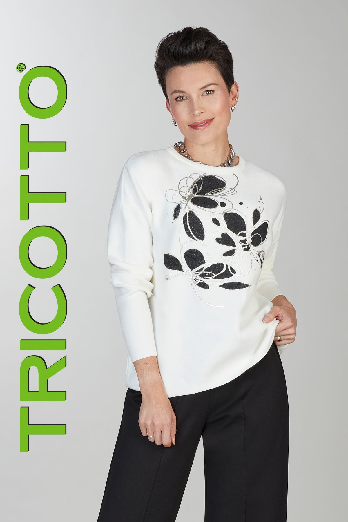 Sweater - Knit - T-341