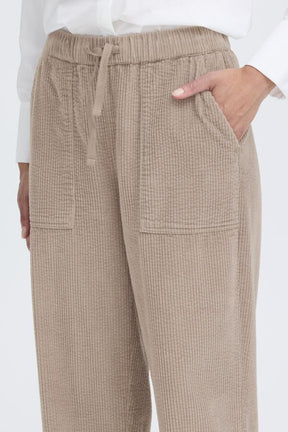 Trousers - France - 20617011