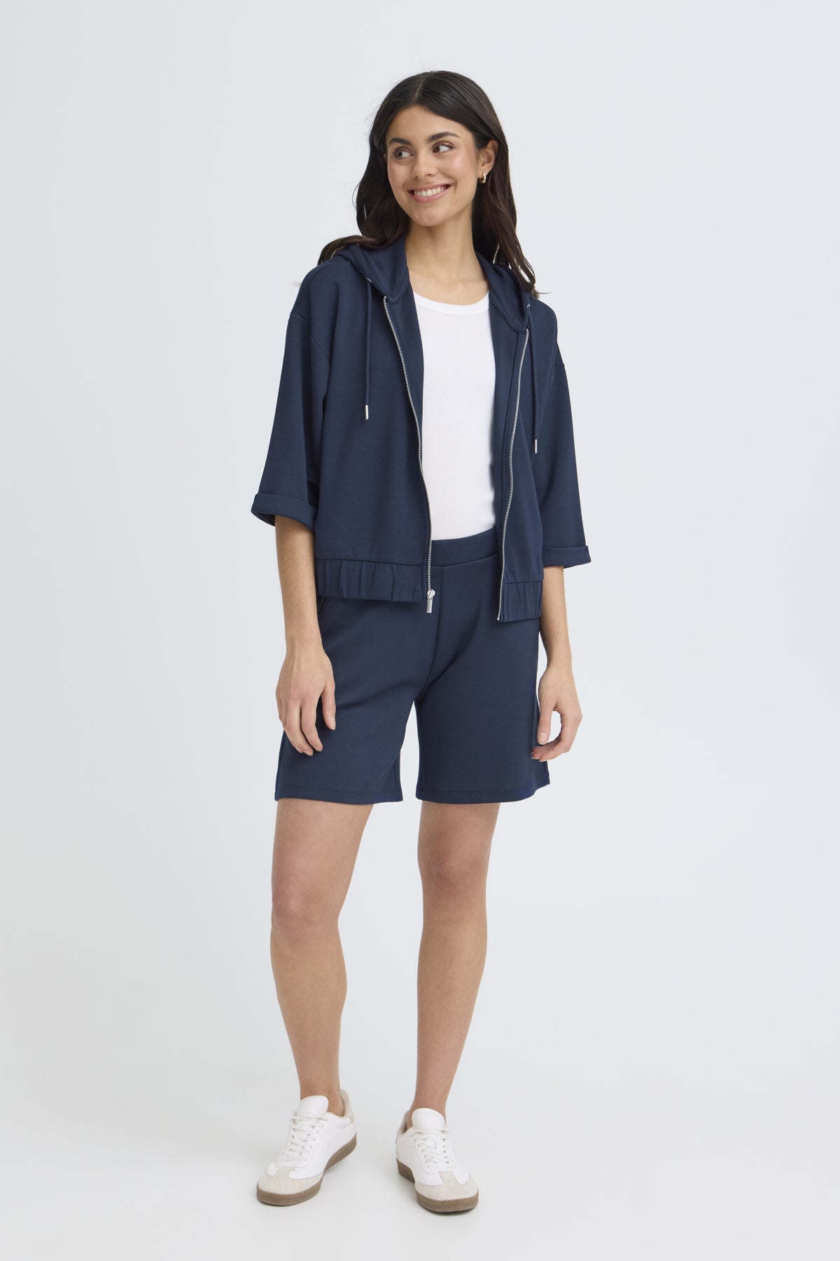 Short - France - 20617670