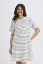 Dress - France - 20617873
