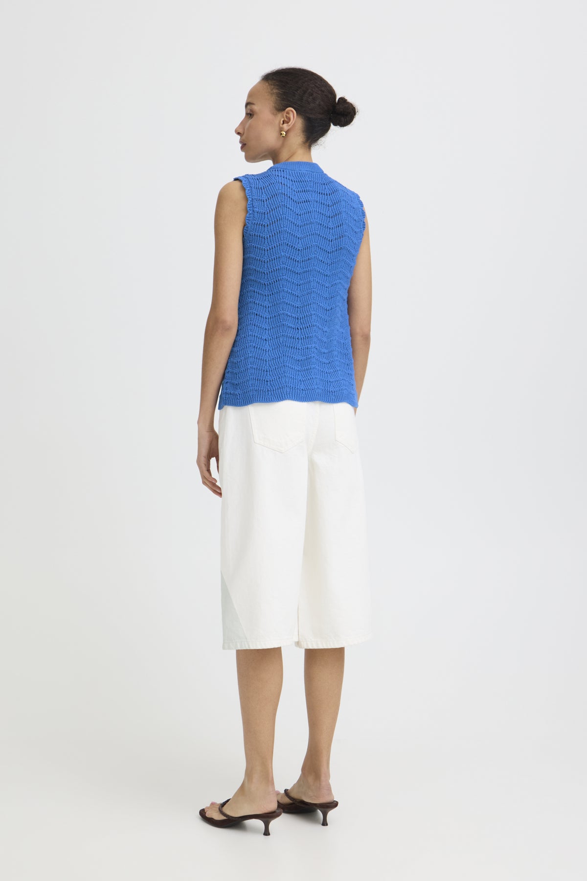 Haut - B. Young - 20818702